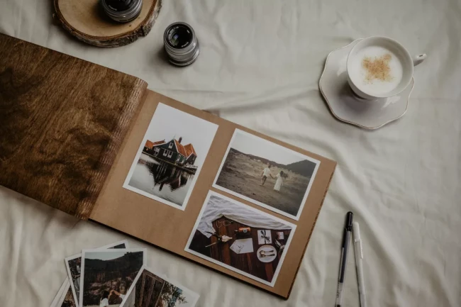 03_Drewniany album na zdjęcia wklejane - grawer Memories.webp